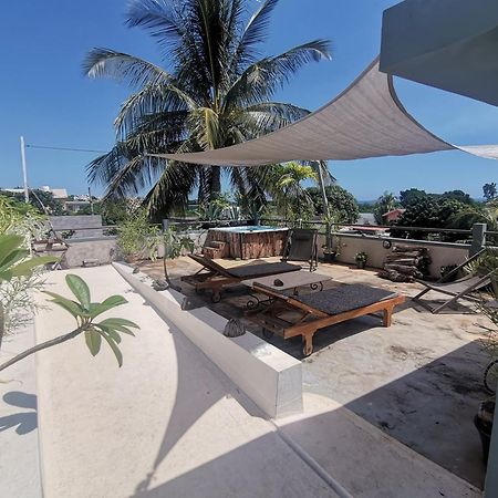 Modern Apartment/3Bedrooms/2Bathrooms/Rooftop/Jacuzzi Pointe aux Sable Buitenkant foto