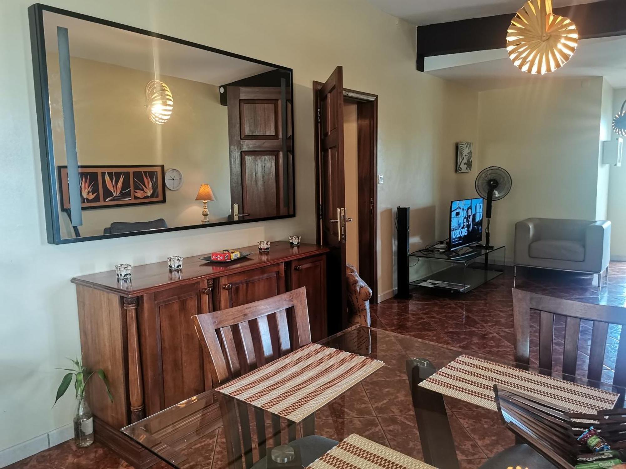 Modern Apartment/3Bedrooms/2Bathrooms/Rooftop/Jacuzzi Pointe aux Sable Buitenkant foto