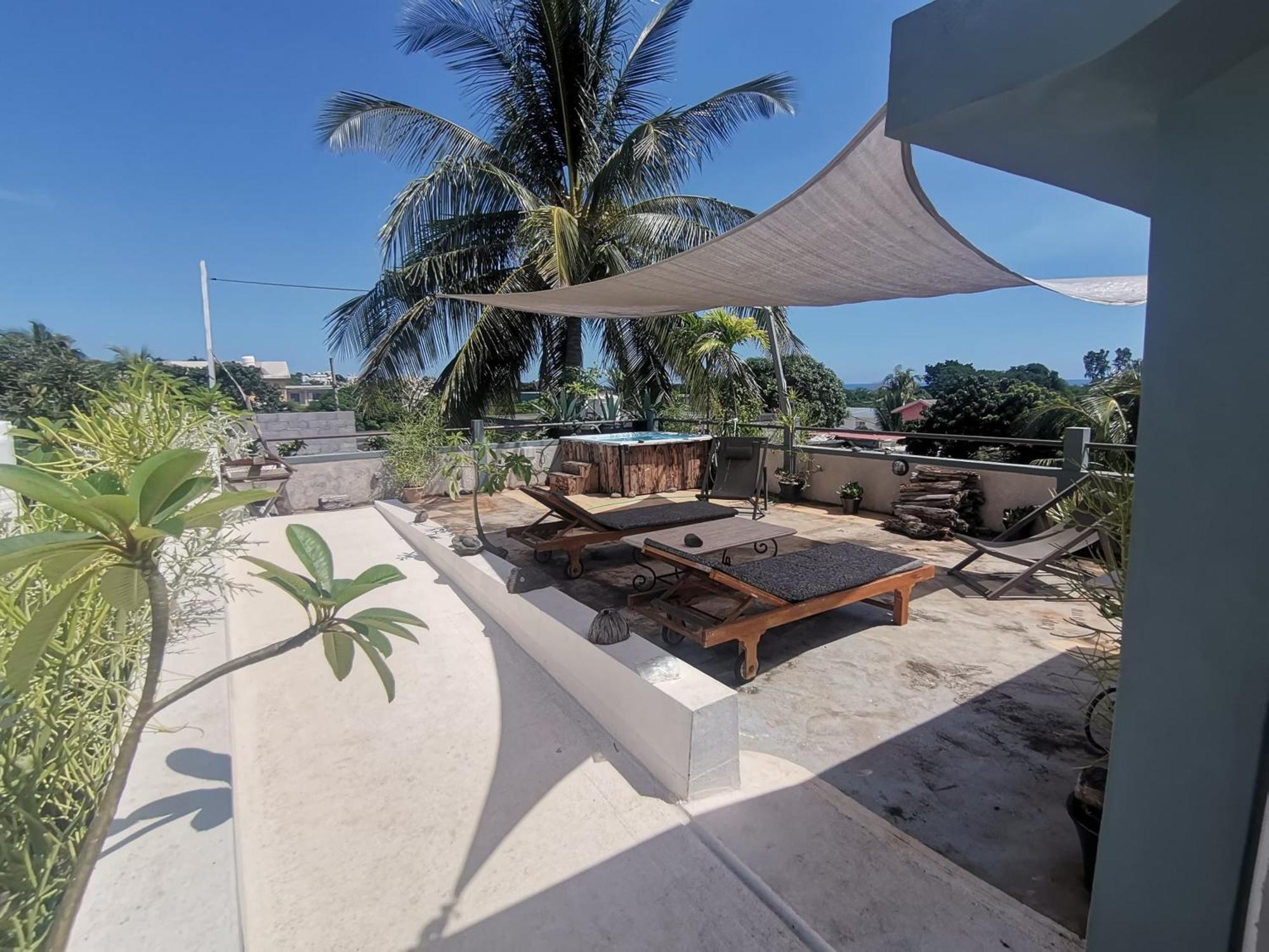 Modern Apartment/3Bedrooms/2Bathrooms/Rooftop/Jacuzzi Pointe aux Sable Buitenkant foto