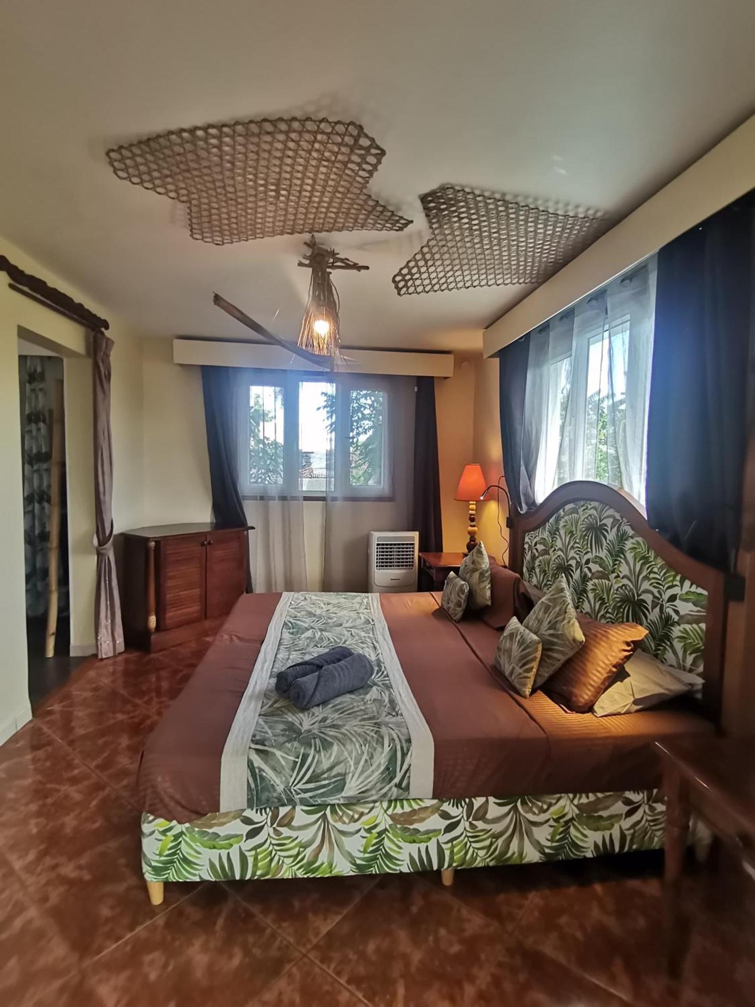 Modern Apartment/3Bedrooms/2Bathrooms/Rooftop/Jacuzzi Pointe aux Sable Buitenkant foto