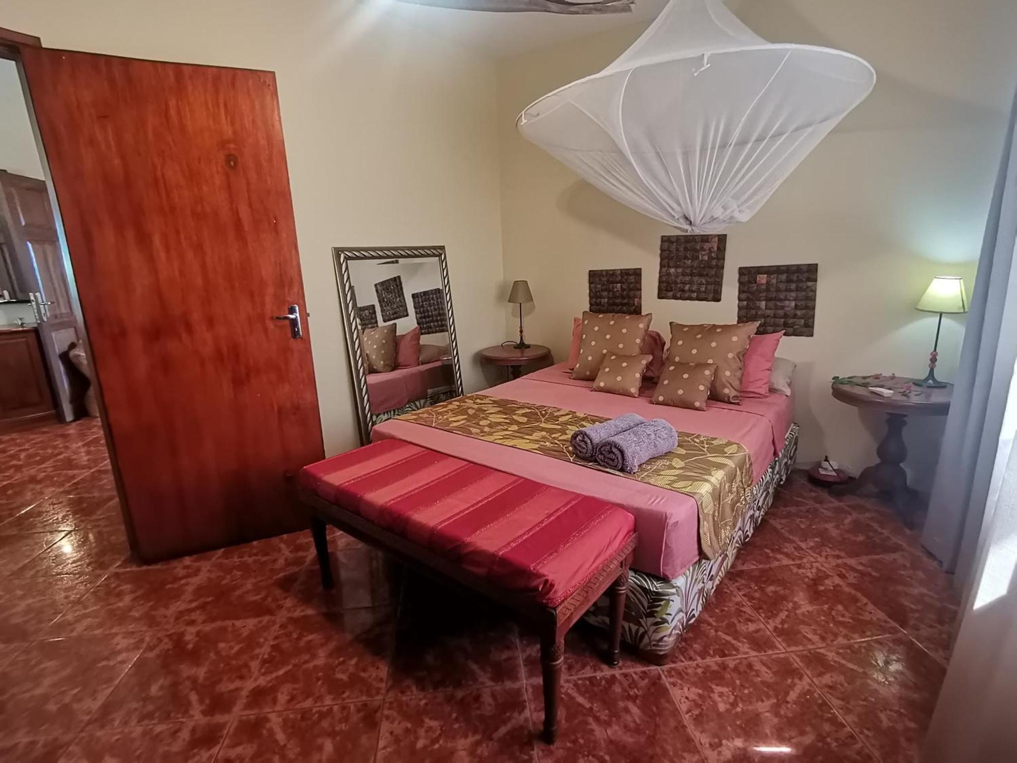 Modern Apartment/3Bedrooms/2Bathrooms/Rooftop/Jacuzzi Pointe aux Sable Buitenkant foto